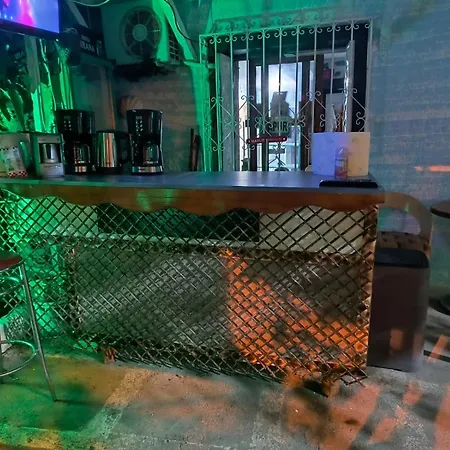 War Bunker Hostal Sarandë