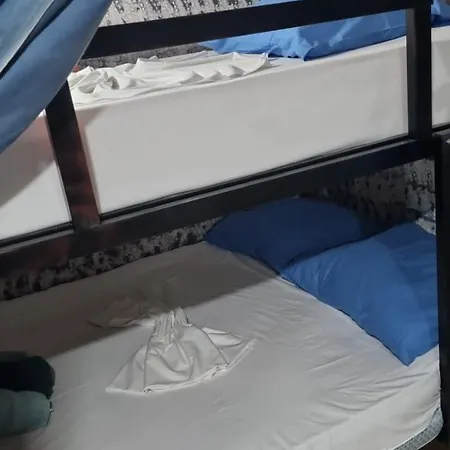 War Bunker Hostal Sarandë