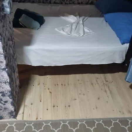 Hostal War Bunker Sarandë