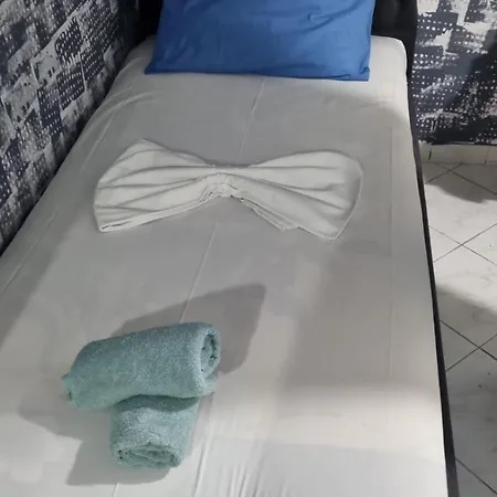 War Bunker Hostal Sarandë