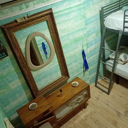 War Bunker 호스텔
