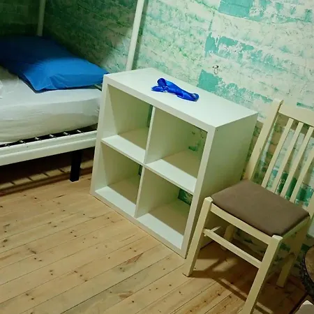 War Bunker 호스텔 *