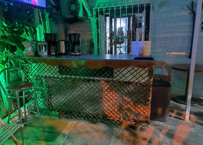 War Bunker אכסניה סרנדה