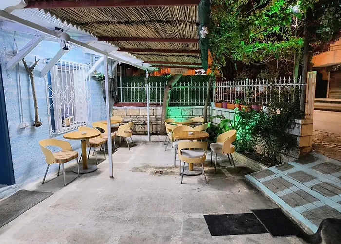 War Bunker אכסניה *