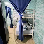 بيت شباب War Bunker