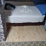 بيت شباب War Bunker ساراندا