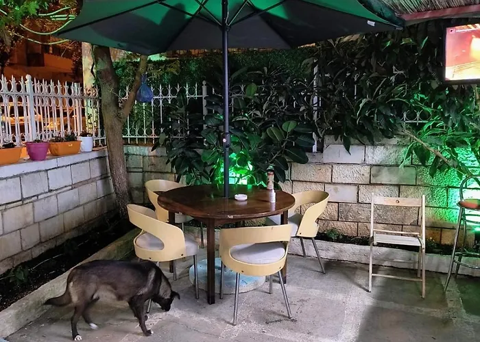 Auberge de jeunesse War Bunker Saranda