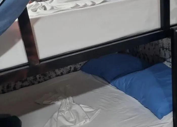 War Bunker Auberge de jeunesse Saranda